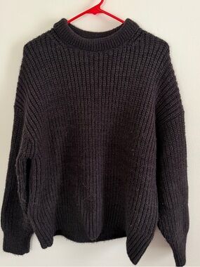 H&M Chunky Knit Crewneck Sweater — dark grey